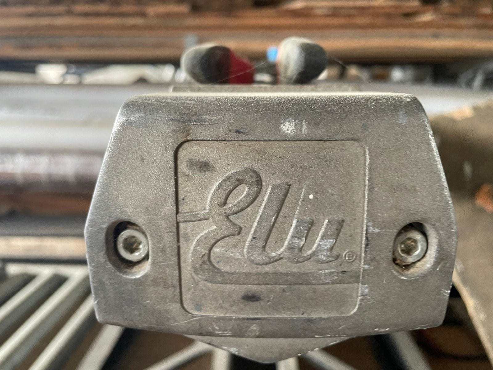 Elu zaagmachine met rollerbaan, Doe-het-zelf en Verbouw, Ophalen of Verzenden, Gebruikt, Afkortzaag