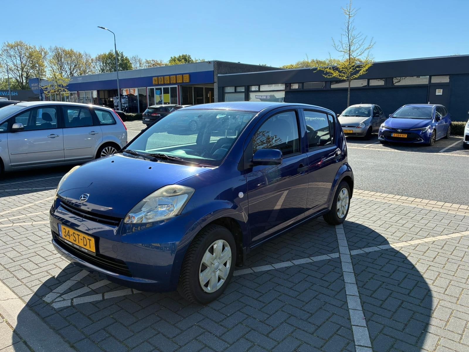 Daihatsu Sirion 2 €1650,-1.3-16V APK 2027 INRUIL MOGELIJK, Auto's, Voorwielaandrijving, Stof, Gebruikt, 31 €/maand