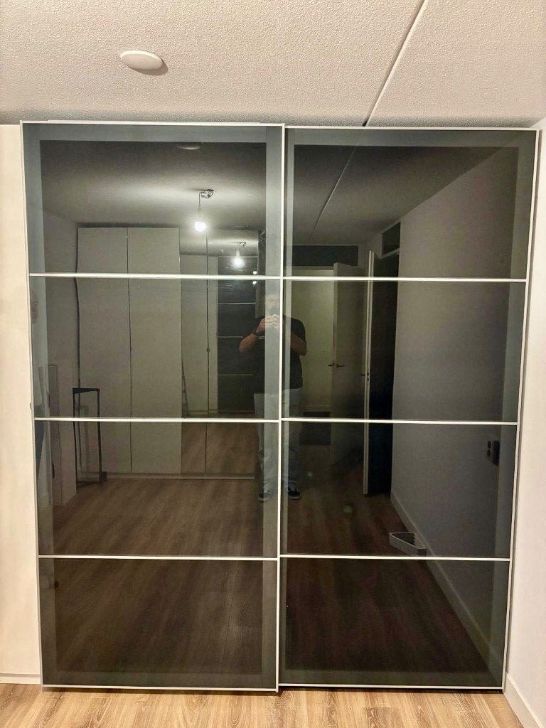 IKEA PAX kledingkast 200x235 – zwarte hoogglans schuifdeuren, Ophalen, Gebruikt, 200 cm of meer, Met lade(s)