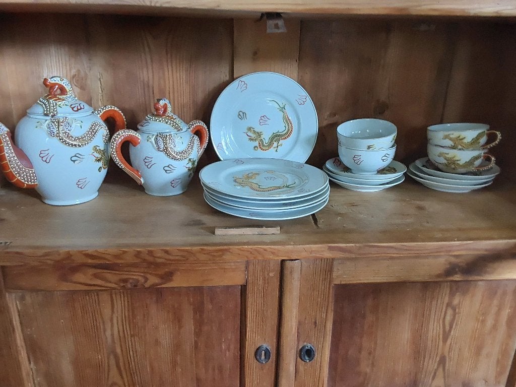 Kutani dragonware theeservies, Ophalen
