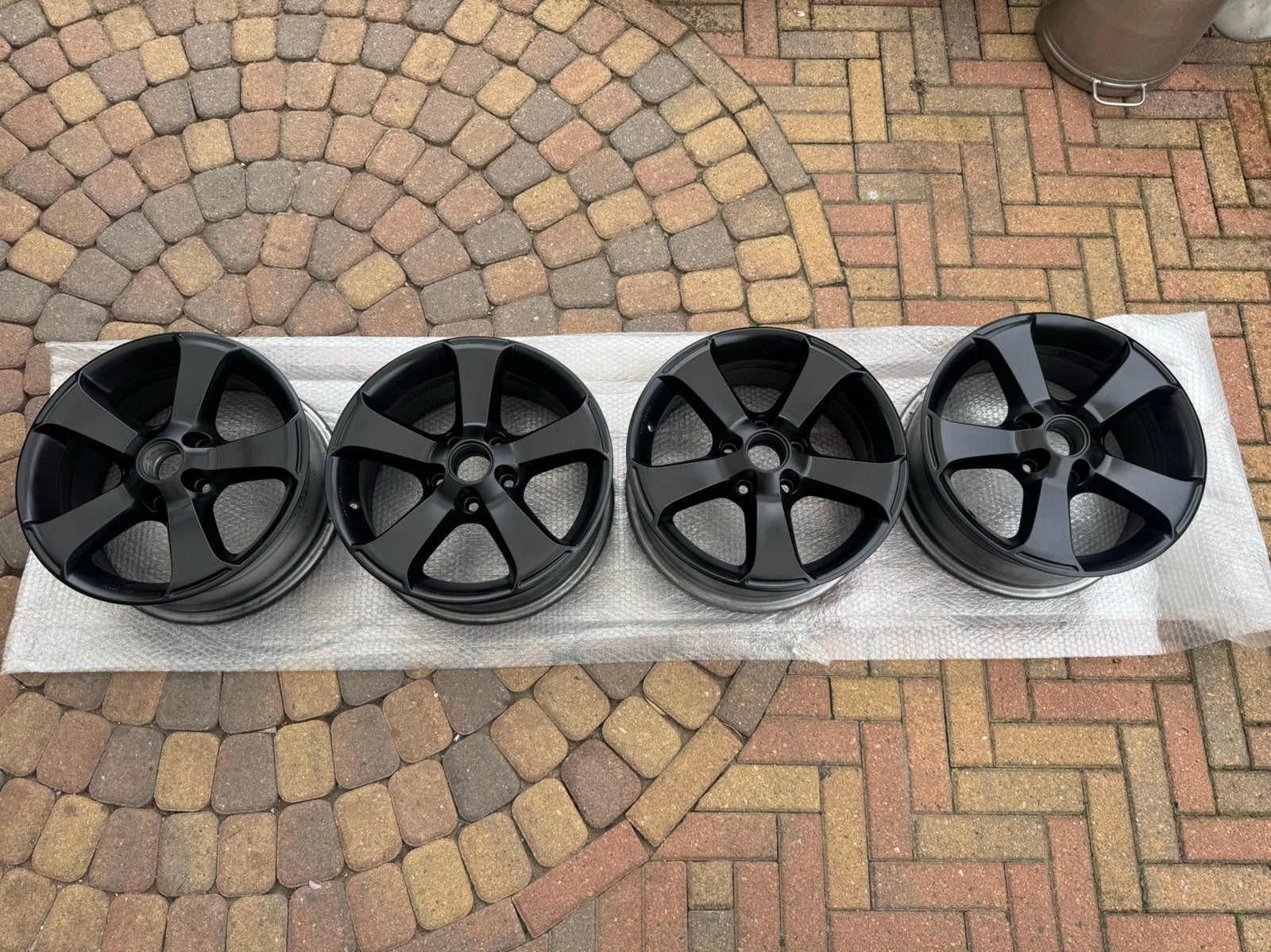 Originele VW Sima Velgen 16 Inch Zwart (5x112) Als Nieuw!, Auto-onderdelen, Banden en Velgen, Ophalen