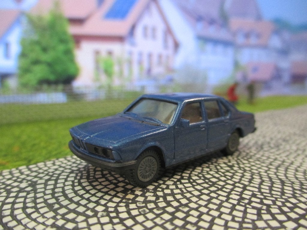 BMW E23 7 serie 735 - Herpa blauwmetallic, Hobby en Vrije tijd, Ophalen of Verzenden, Zo goed als nieuw, Auto, Herpa