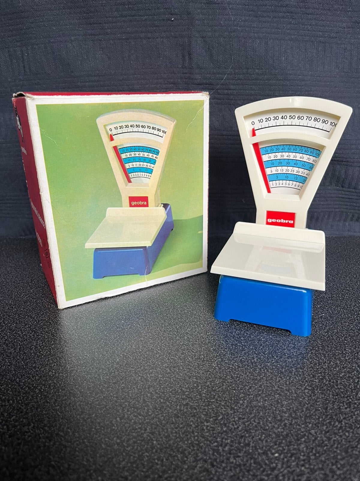 Geobra vintage kinderweegschaal in doos, Verzamelen, Ophalen of Verzenden, Zo goed als nieuw