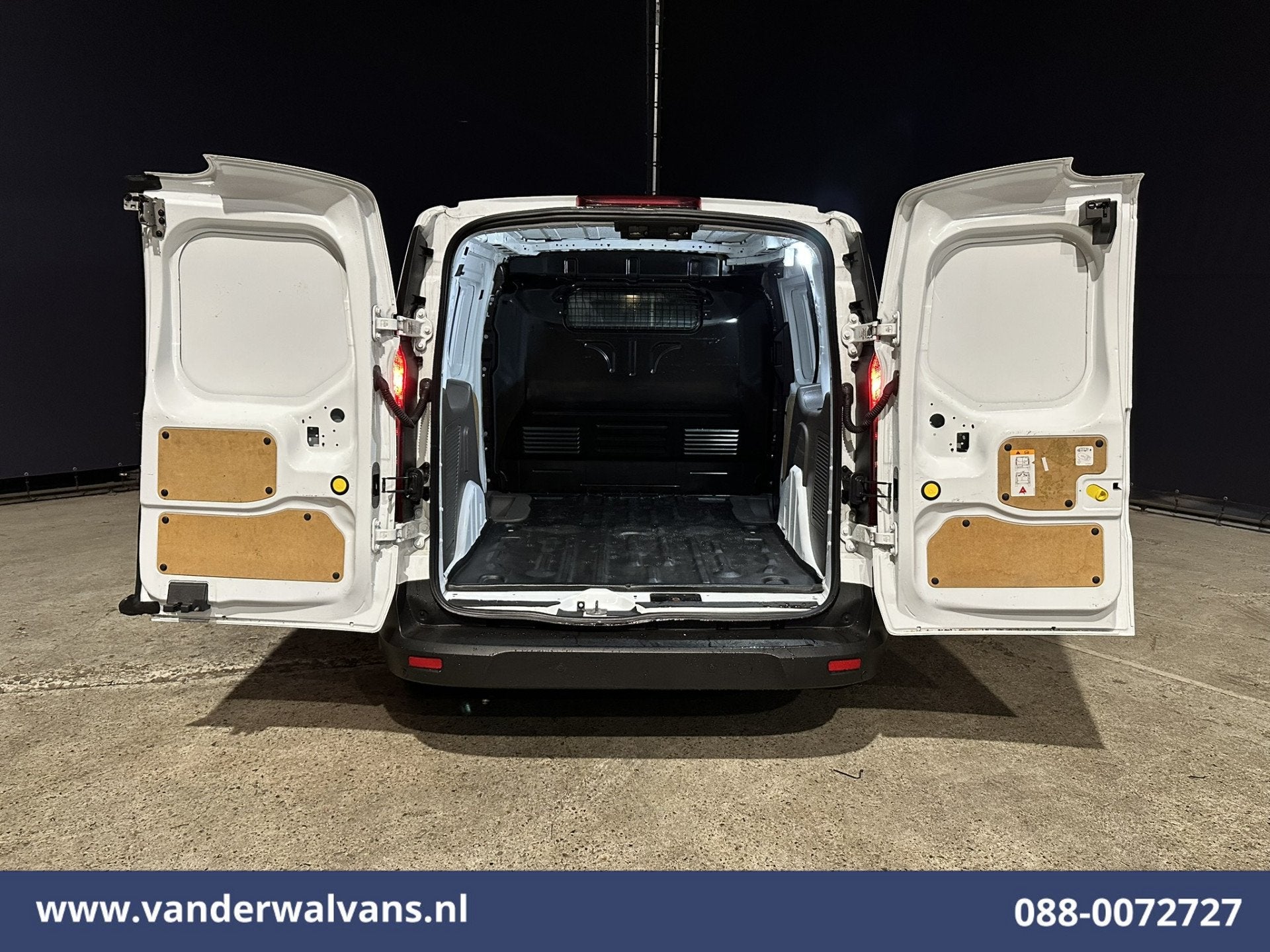 Ford Transit Connect 1.5 EcoBlue L1H1 Euro6 Airco | Camera |, Voorwielaandrijving, 1486 kg, Stof, 4 cilinders