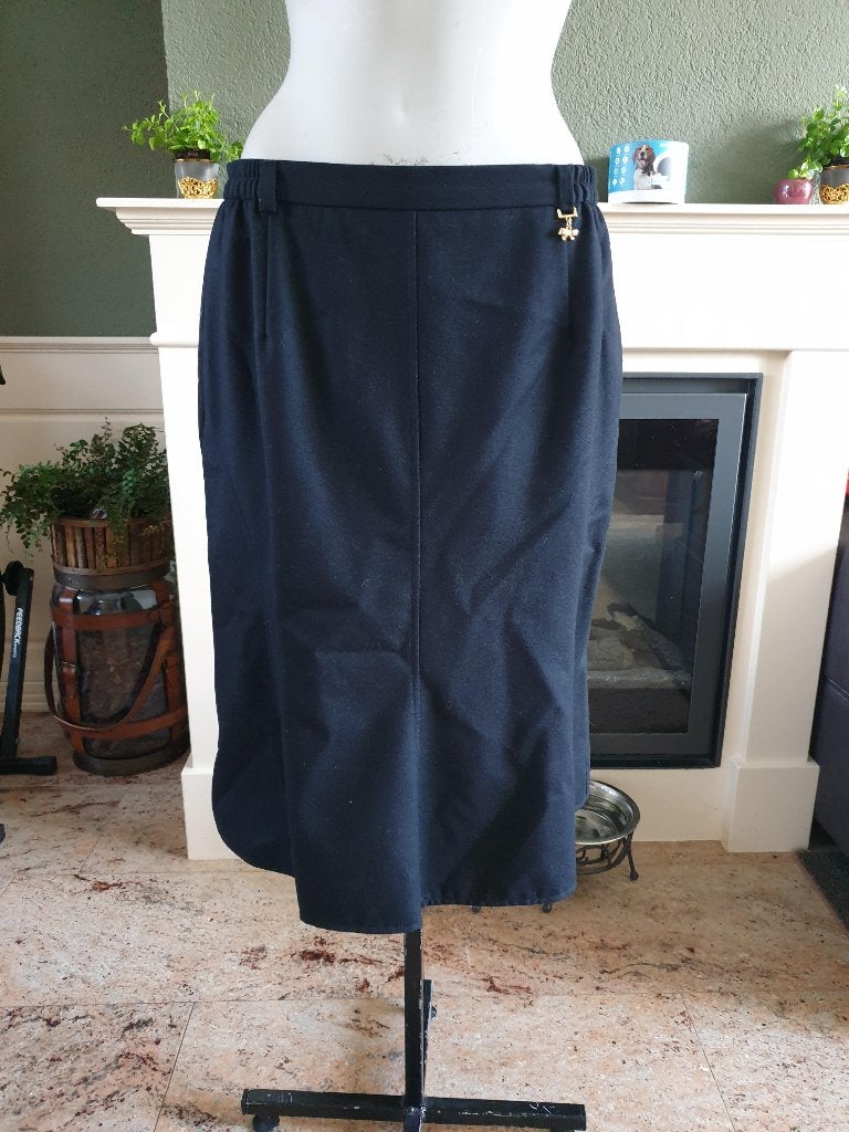 Atelier Goldner rok zwart tulp scheerwol 42 L rokje, Atelier, Verzenden, Zwart, Maat 42/44 (L)