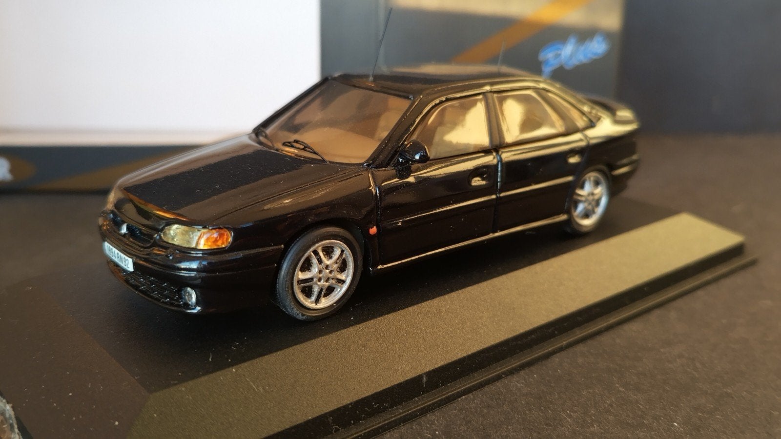 Renault Safrana Baccara Biturbo 1:43 Minicar Pol, Overige merken, Auto, Verzenden, .