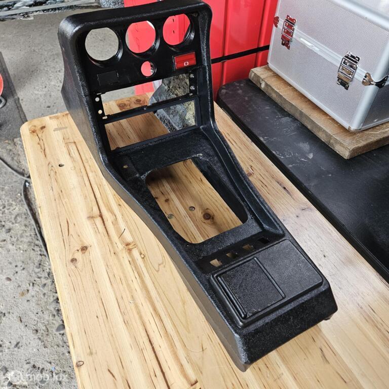 Middenconsole Porsche 924/ 944 TI, Auto-onderdelen, Gebruikt