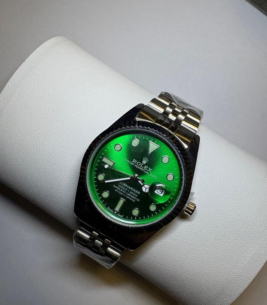 Rolex Submariner met groene wijzerplaat, Staal, Rolex, Polshorloge, Nieuw