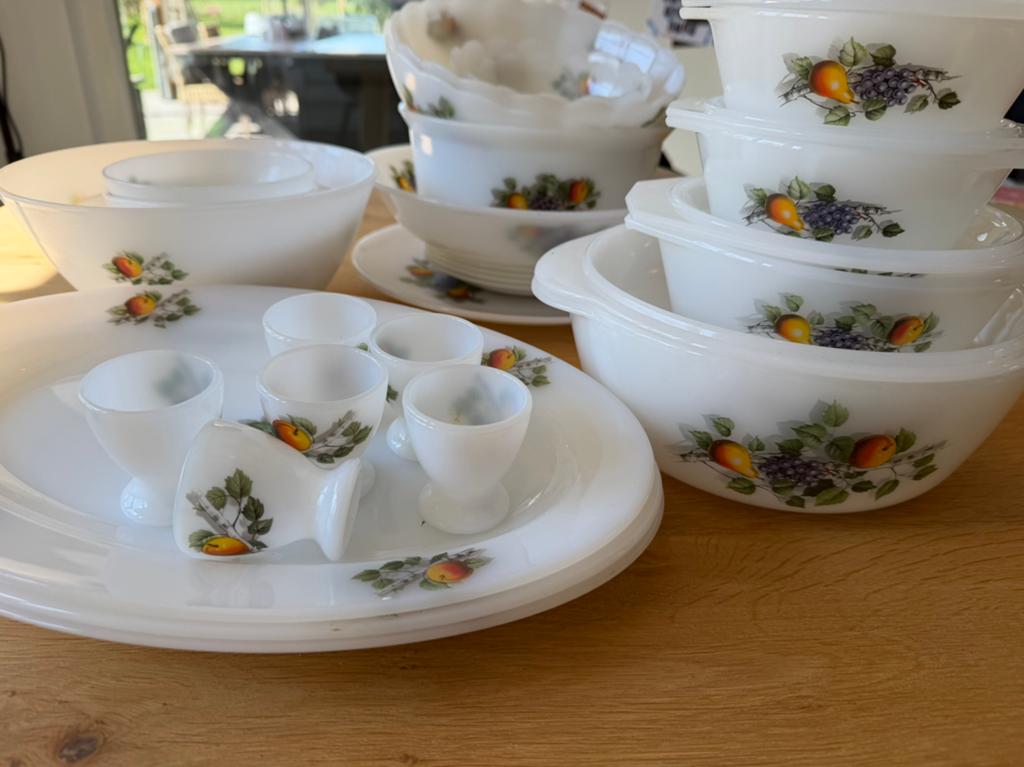Arcopal fruit de France servies, Huis en Inrichting, Keuken | Servies, Ophalen of Verzenden, Overige stijlen, Schaal of Schalen