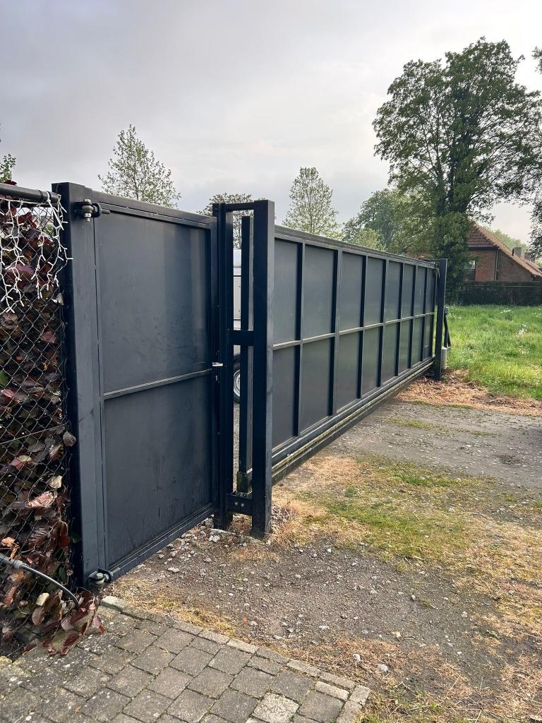 automatische schuifpoort, Tuin en Terras, Met poort, Gebruikt, Ophalen of Verzenden, Sierhekwerk