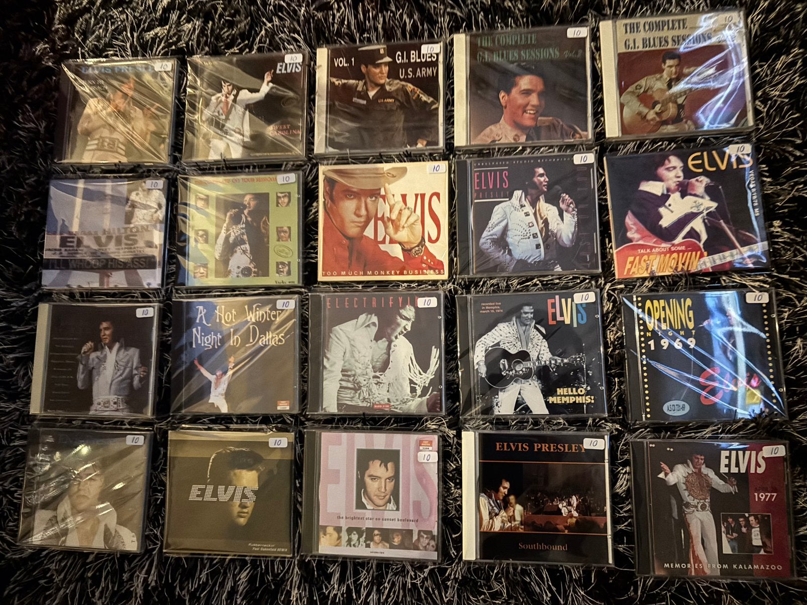 Elvis Presley import CD verzameling, € 10,- p.s., Verzenden, Zo goed als nieuw, Rock, Inclusief doosje