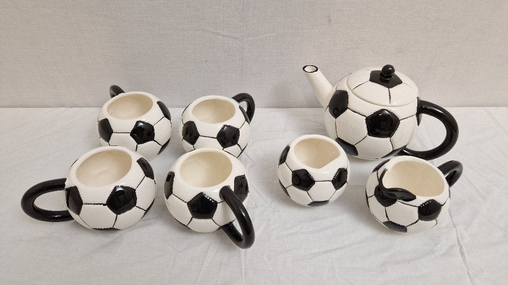 Voetbal Koffieset theeset - Leuk en Uniek!, Keramiek, Overige typen, Ophalen of Verzenden, Zo goed als nieuw