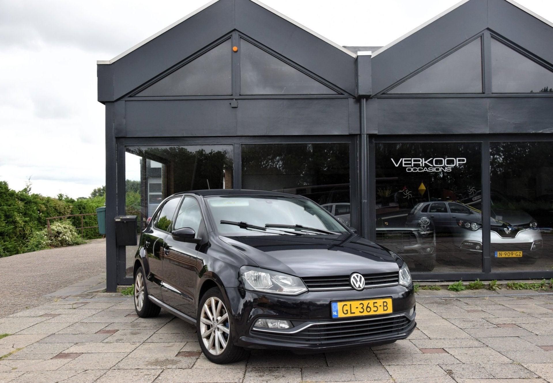 Volkswagen Polo 1.4 TDI Comfortline Automaat, Auto's, Gebruikt, Euro 6, 580 kg, Zwart