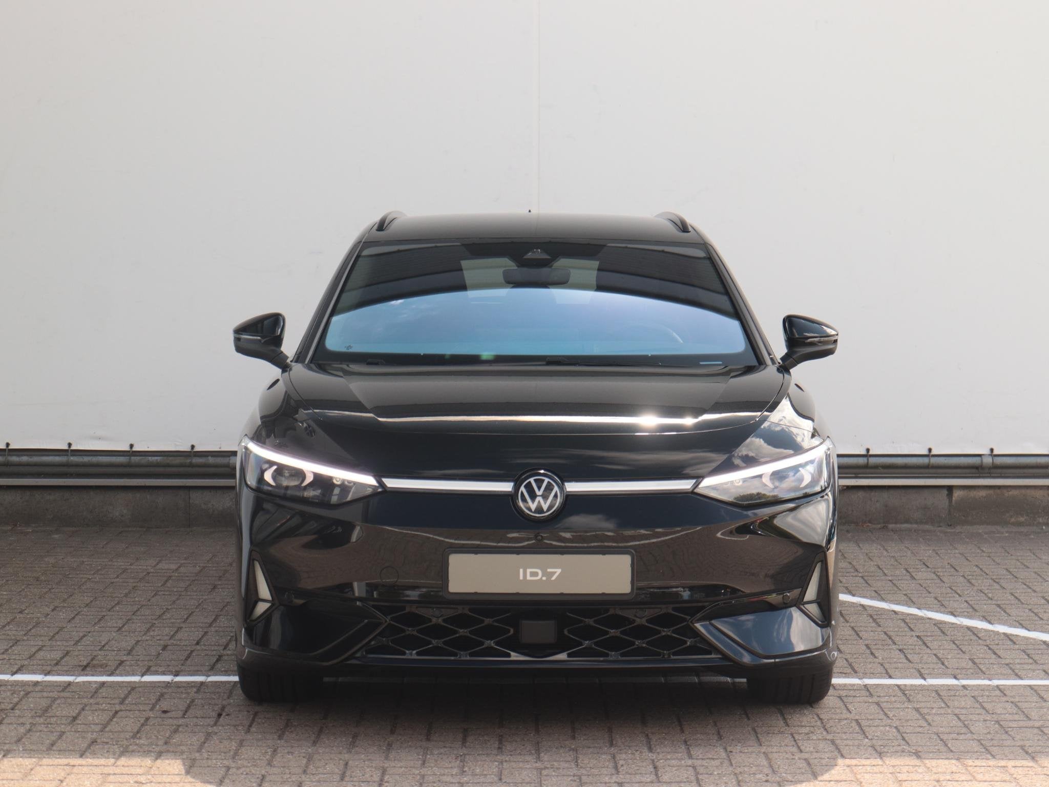 Volkswagen ID.7 Tourer GTX Limited Edition 86 kWh Stoel verw, Auto's, Verblindingsvrij grootlicht, 2240 kg, Gebruikt, 585 km