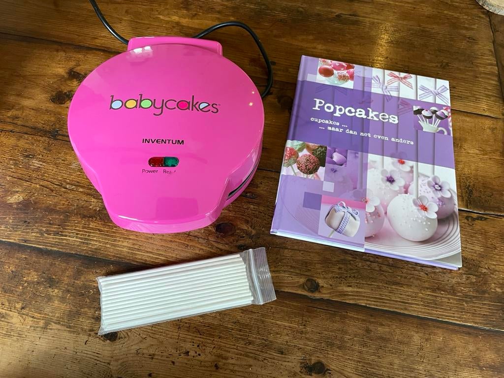 Popcake maker met recepten boek, Ophalen, Zo goed als nieuw, Cupcakes, Bakvorm