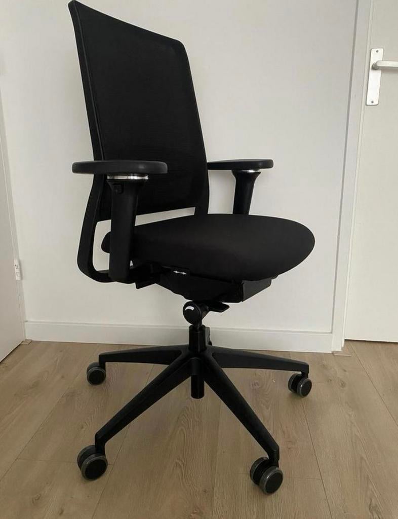 3x Gispen Zinn Smart 4D ergonomische bureaustoel NEN1335, Ophalen of Verzenden, Zo goed als nieuw, Zwart