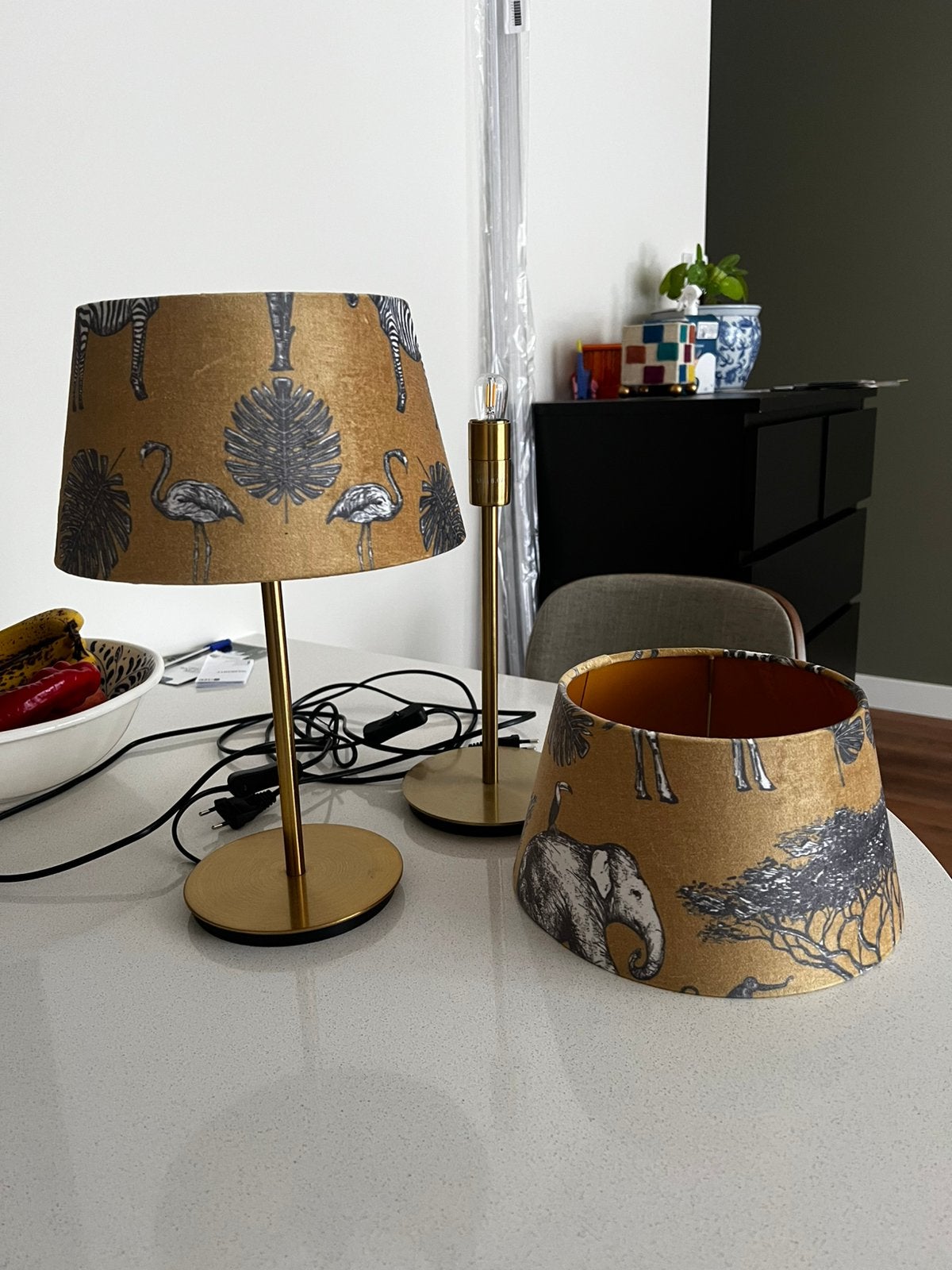 2x gouden tafellamp met dieren lampenkap, Ophalen, Zo goed als nieuw, Minder dan 50 cm