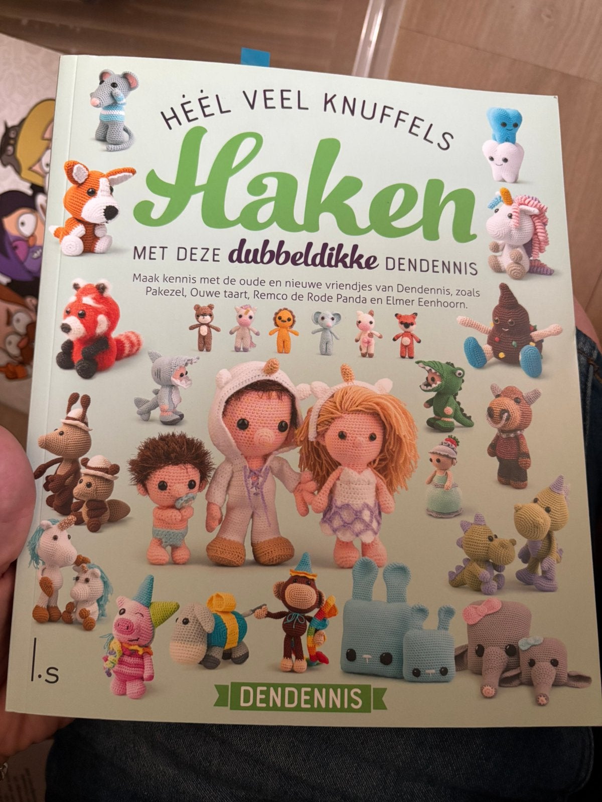 Dendennis - Héél veel knuffels haken, Breien en Haken, Dendennis, Ophalen of Verzenden, Zo goed als nieuw
