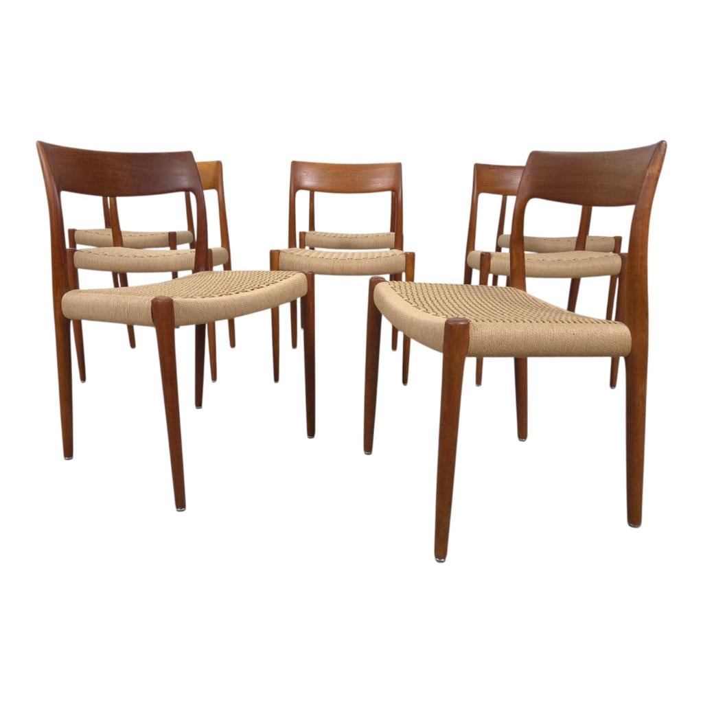 Niels Møller model 77 eetkamerstoel teak nieuw papercord, Huis en Inrichting, Stoelen, Ophalen, Bruin, Niels Otto Møller, Zo goed als nieuw