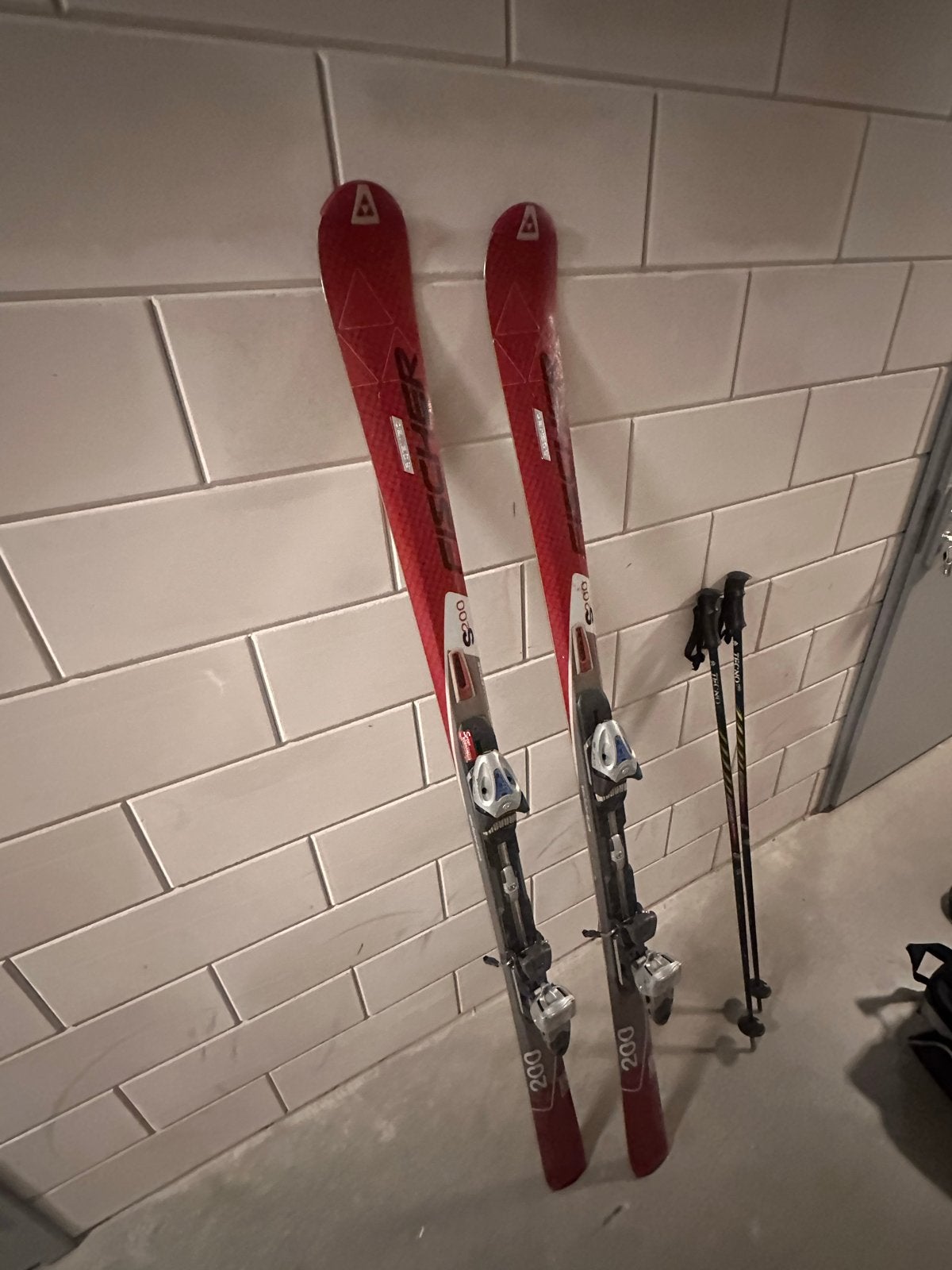 Fischer S200 ski's 175 cm + binding + 110skistokken, Ophalen, 160 tot 180 cm, Skiën, Ski's