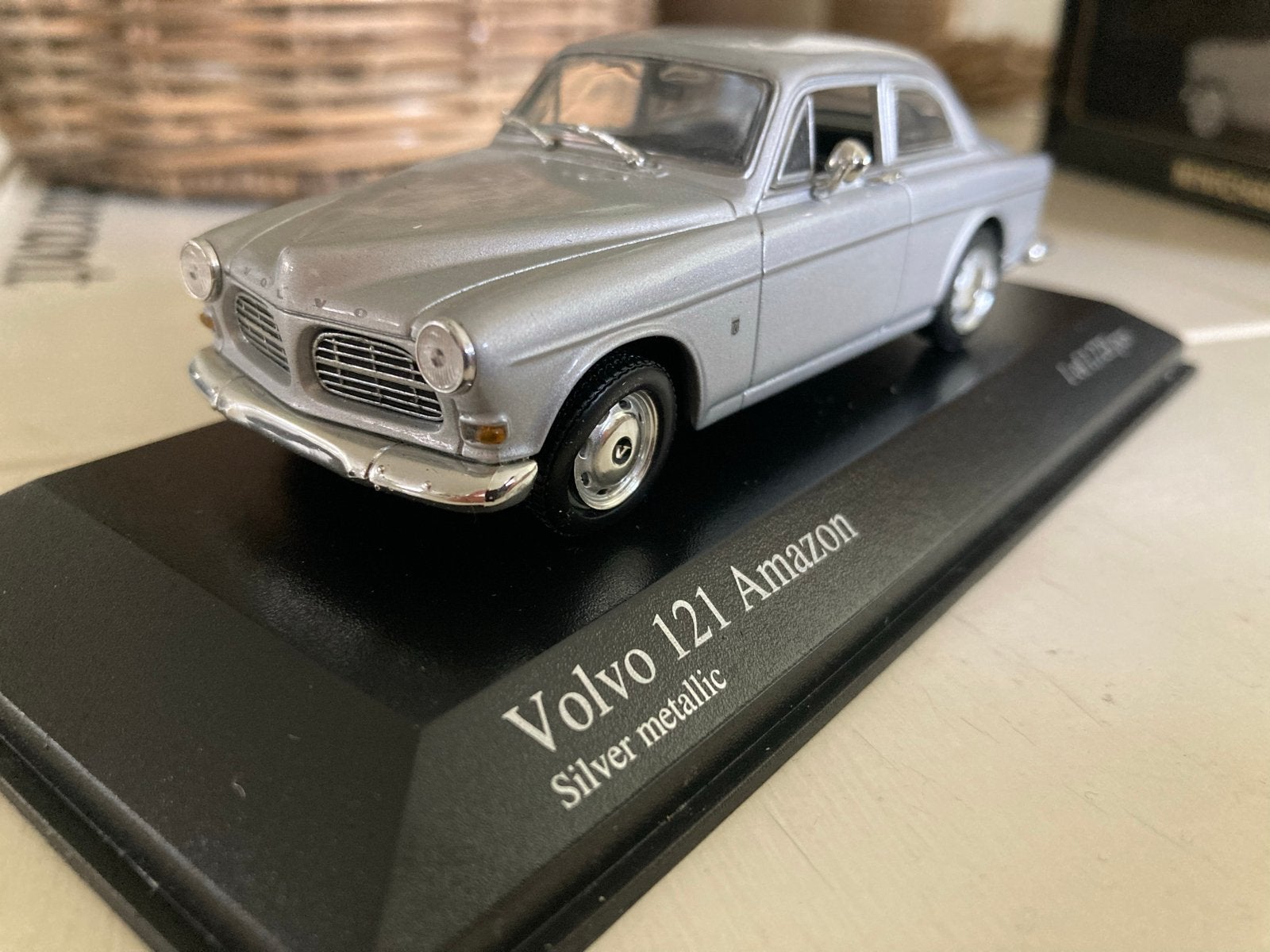 Minichamps Volvo 121 Amazon 1/43 Gelimiteerde Oplage, Ophalen of Verzenden, Zo goed als nieuw, Auto, MiniChamps