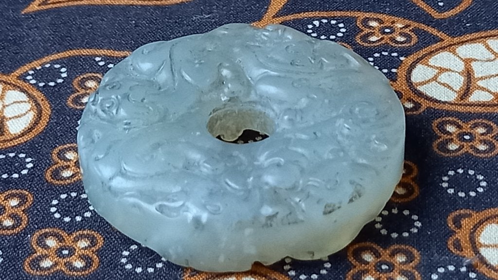 Mooi antiek Oosters amulet van gesneden jade 5,3 cm., Ophalen of Verzenden
