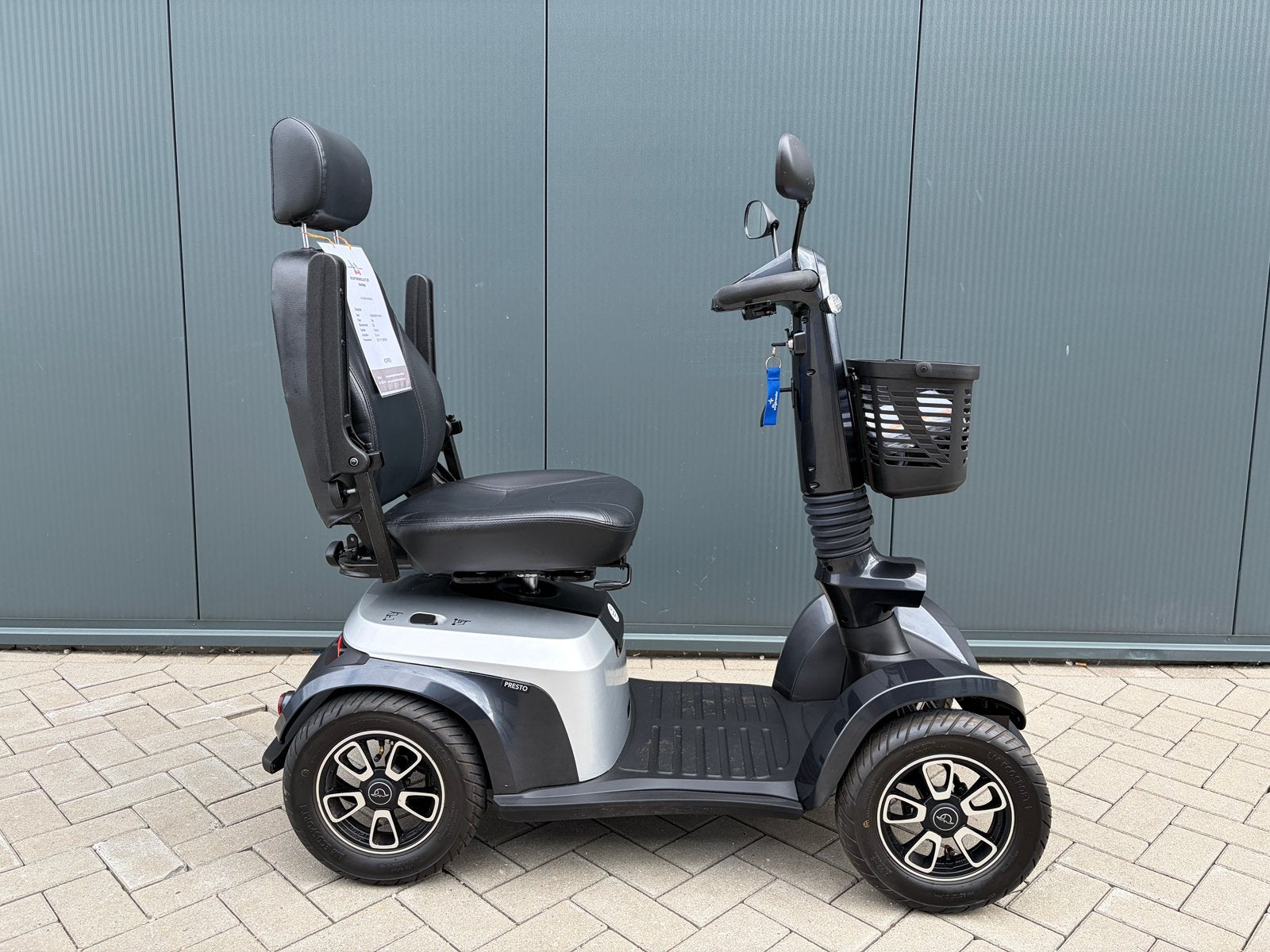 Bijna nieuwe scootmobiel Life&Mobility Presto 4, Life and Mobility, Life, Nieuw, Ophalen of Verzenden