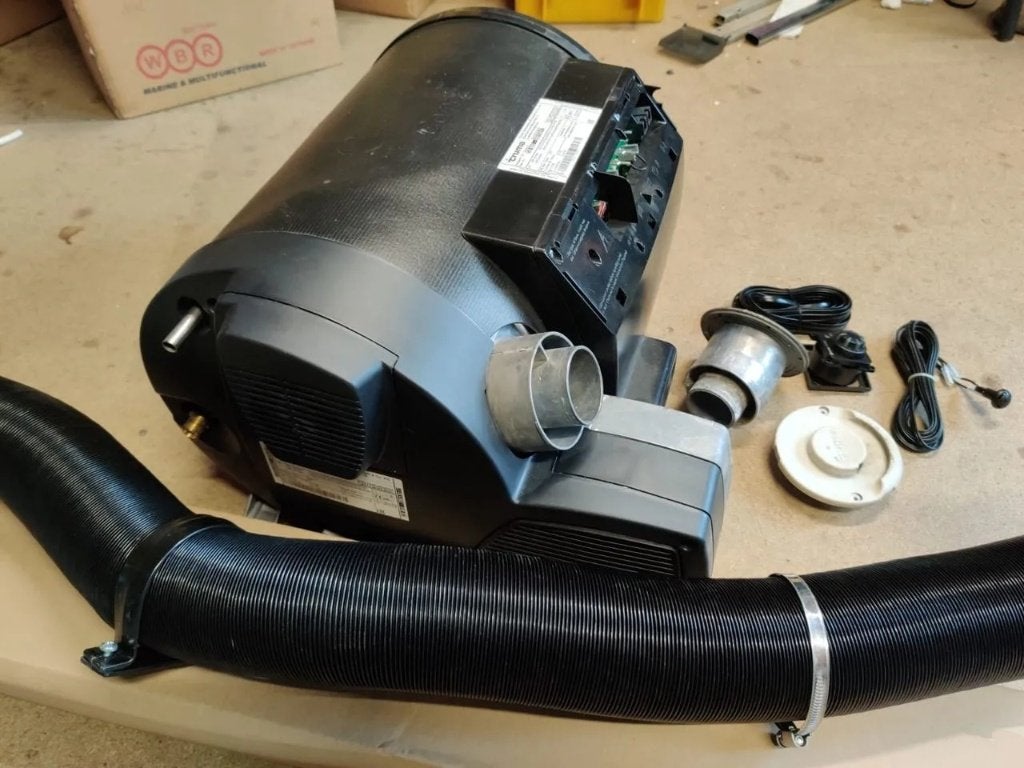 Truma Combi 6E gasverwarming + boiler, compleet, Caravans en Kamperen, Ophalen of Verzenden, Zo goed als nieuw