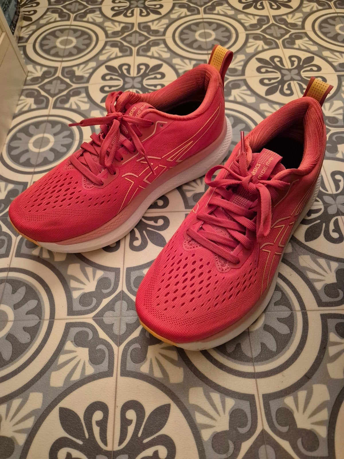 ASICS Glideride Max hardloopschoenen - Dames - Maat 40, Sportschoenen, Ophalen of Verzenden, Zo goed als nieuw, ASICS