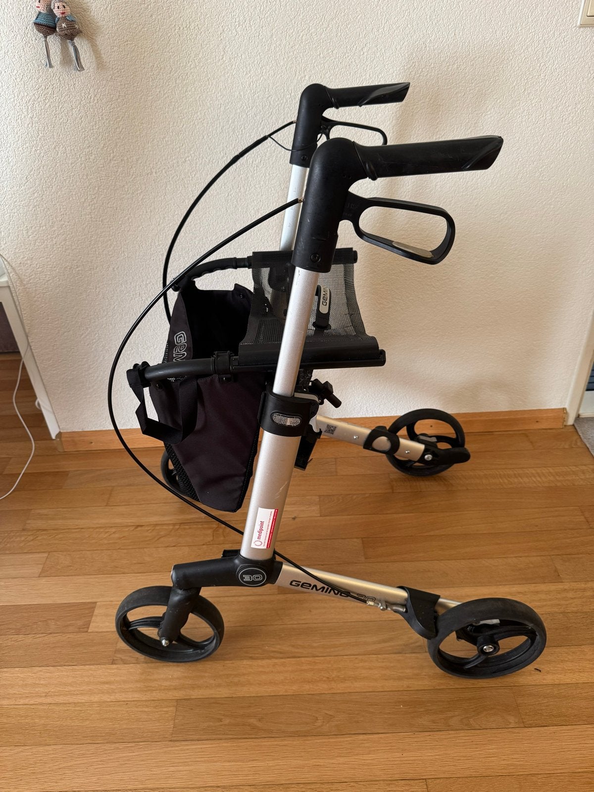 Gemino 30 Parkinson rollator, Diversen, Rollators, Ophalen, Opvouwbaar, Zo goed als nieuw