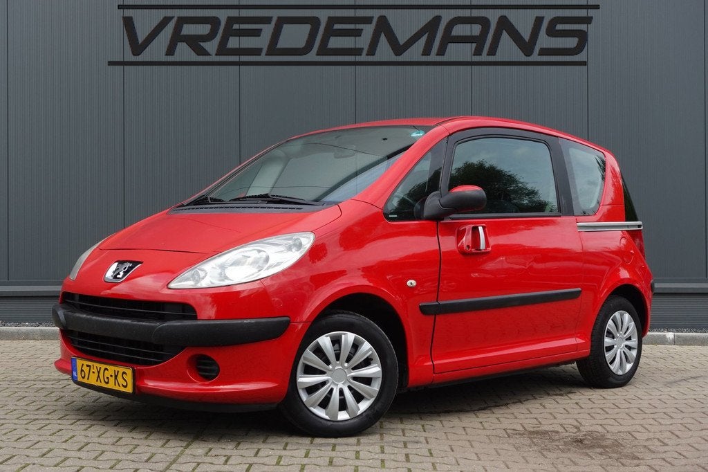 Peugeot 1007 1.4 Sesam Urban, Auto's, Peugeot, Voorwielaandrijving, 4 cilinders, Electronic Stability Program (ESP), 4 stoelen
