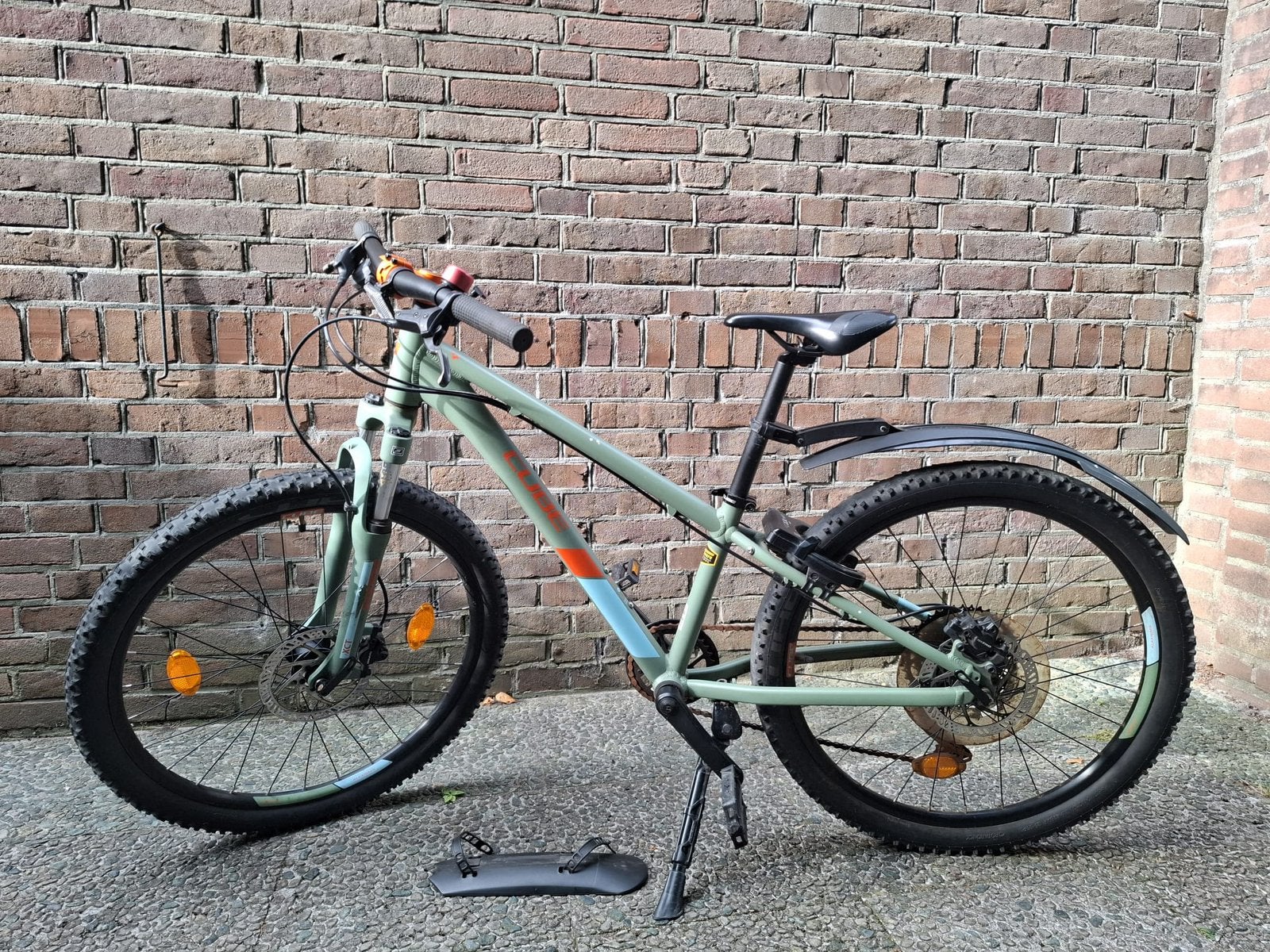Kinderfiets. 24 inch. Cube acid race., Minder dan 45 cm, Ophalen, Gebruikt, Overige merken