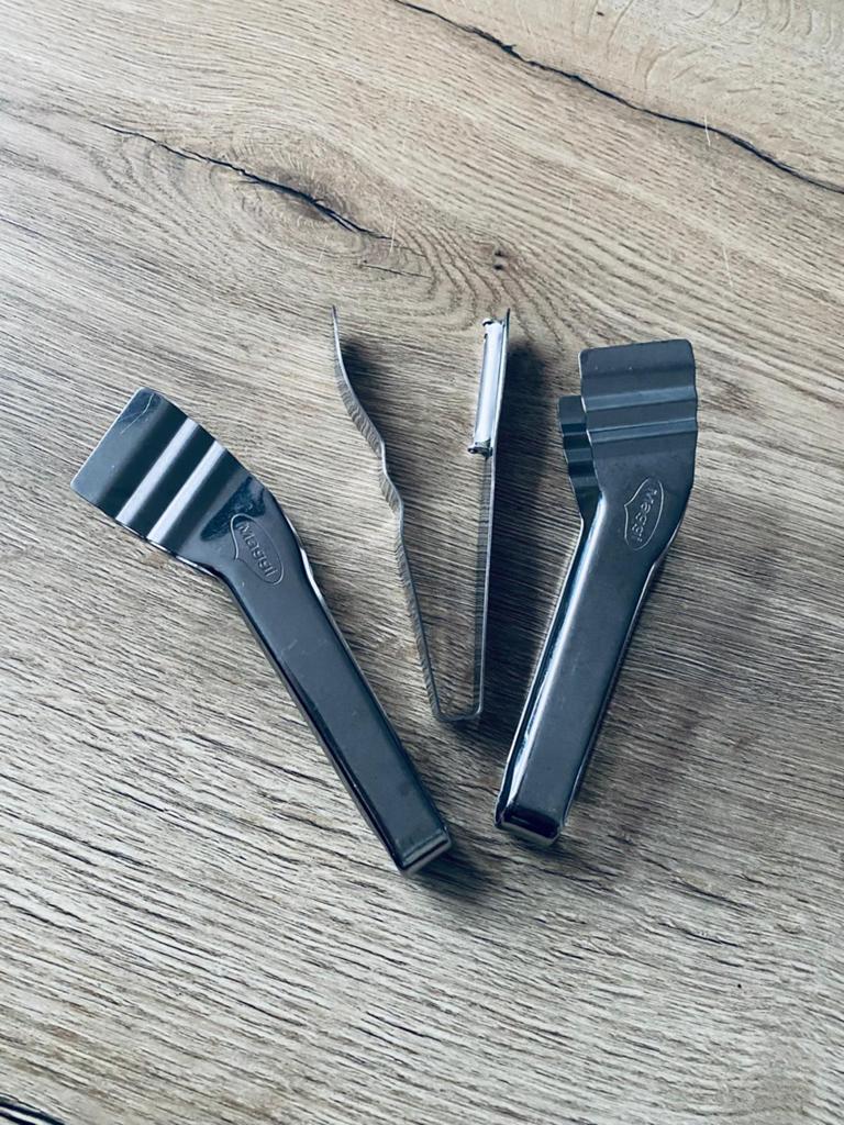 Maggi set 2 serveer/ pasta tangen en dunschiller, Huis en Inrichting, Overige typen, Ophalen of Verzenden, Zo goed als nieuw, Zilver