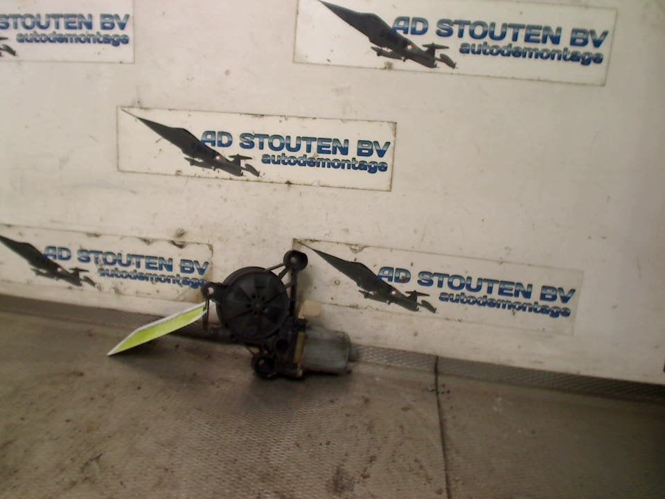 Motor Raammechaniek Links Voor Seat Leon (KLB) 5Q0959801C, Service@seat.de, Seat, Seat Deutschland GmbH, Gebruikt