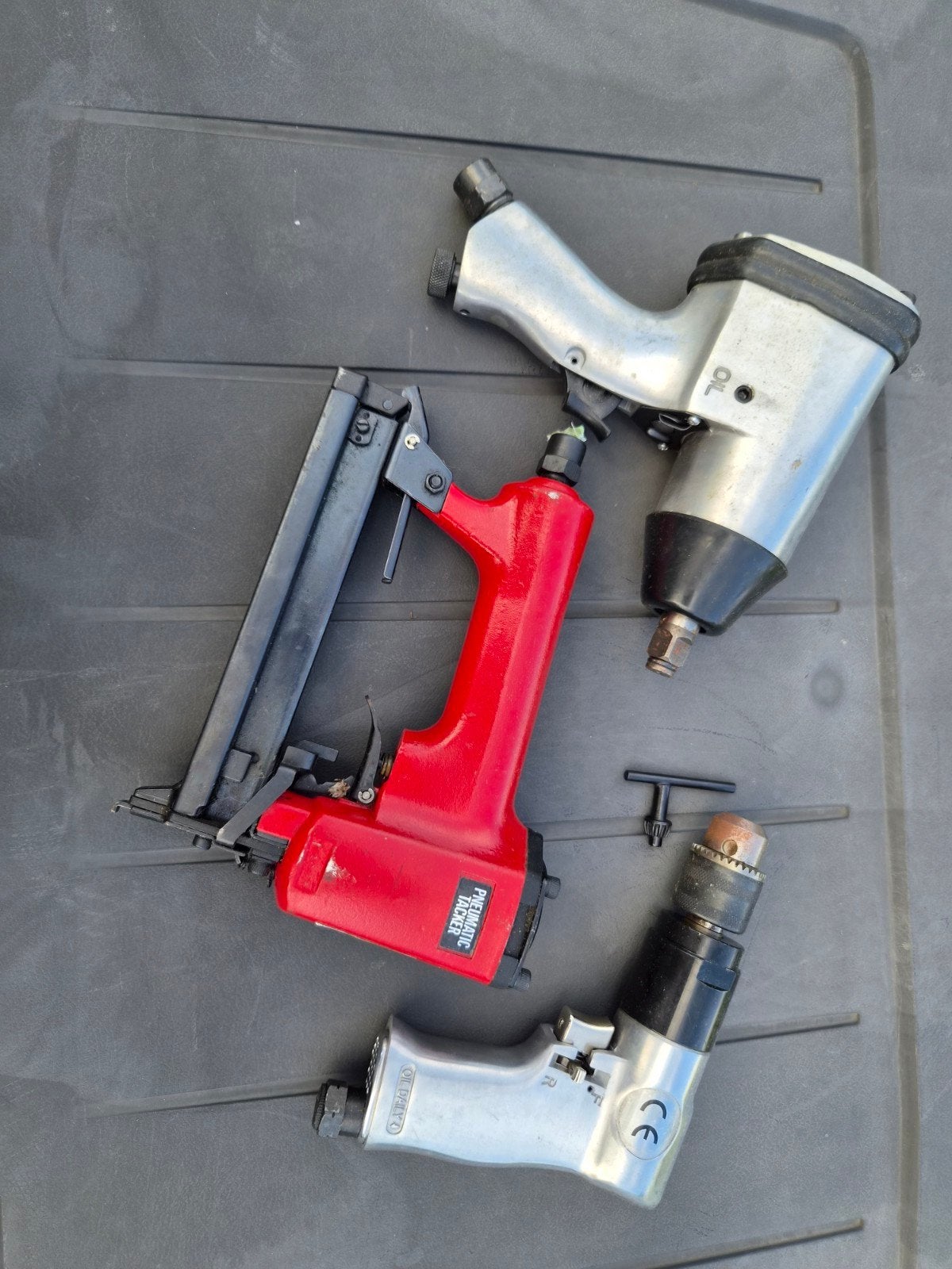 Pneumatisch gereedschap : tacker, slagmoersleutel, boormac, Ophalen of Verzenden, Gebruikt, Minder dan 400 watt, Overige typen