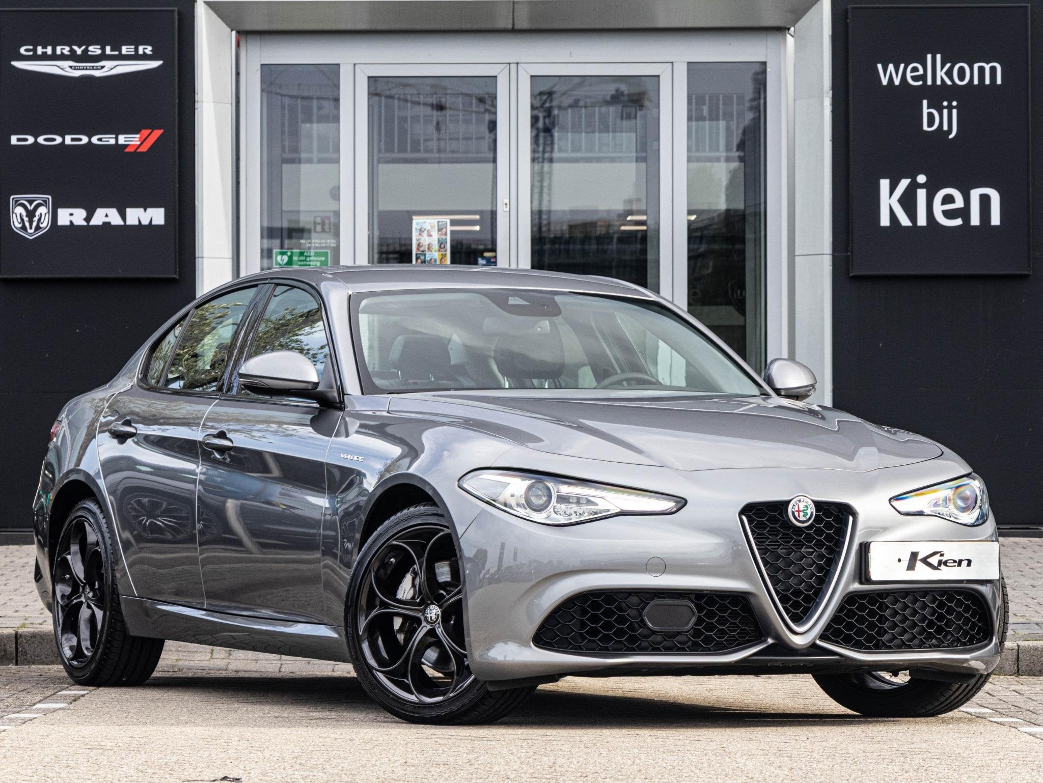 Alfa Romeo Giulia 2.0 T AWD Veloce 280 pk | leer | 19 inch |