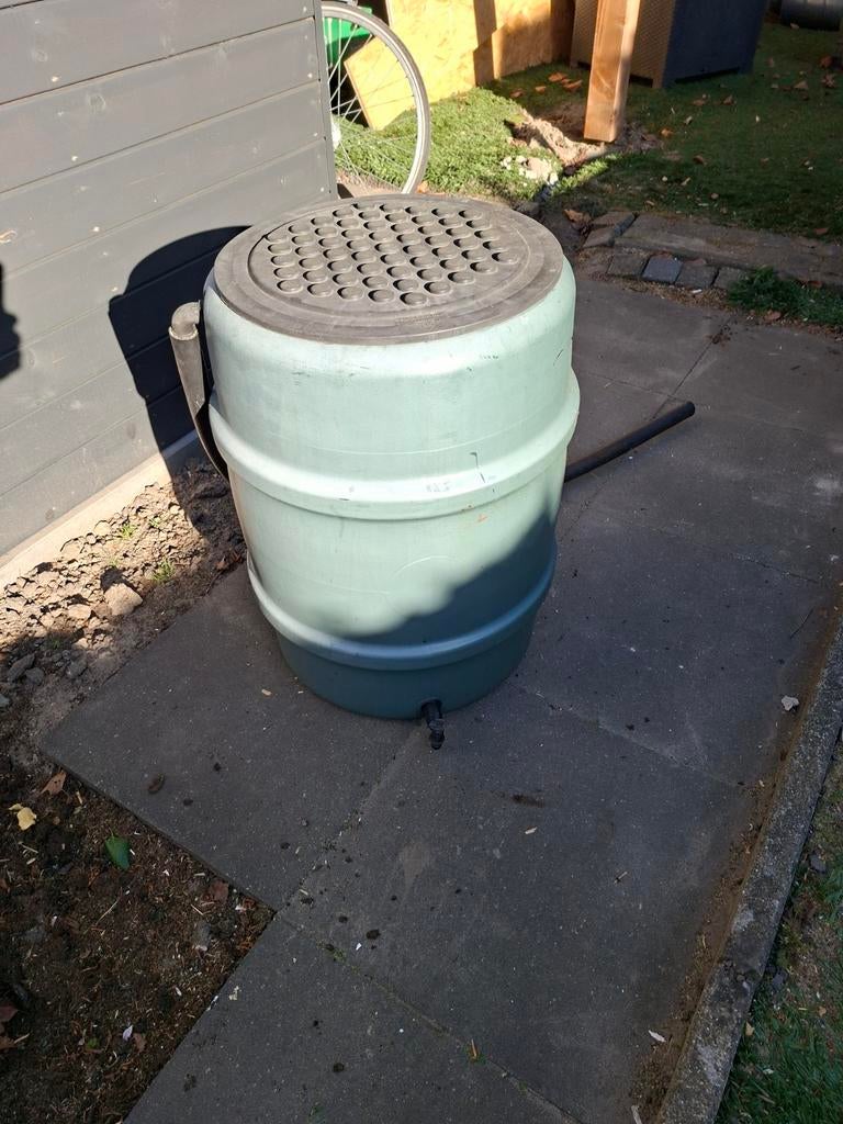 Regenton ong 200 liter, Ophalen