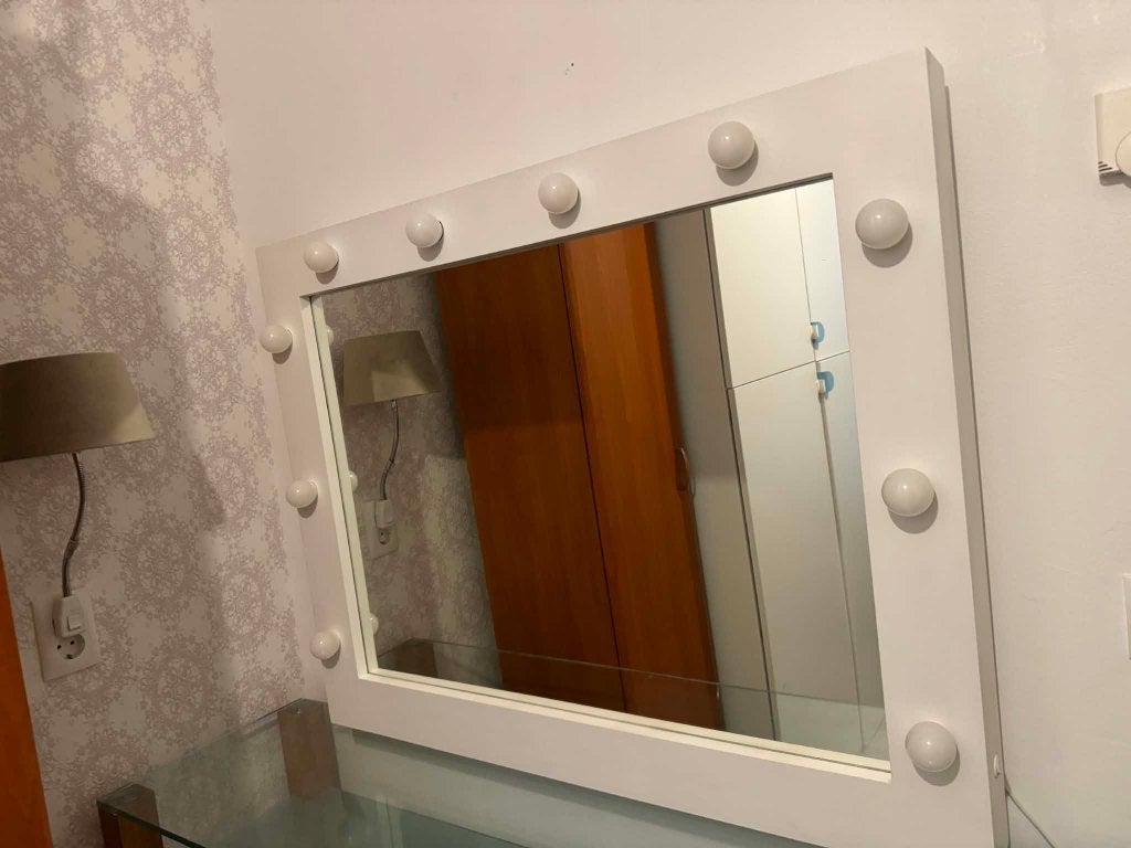 Een prachtige-spiegel, Huis en Inrichting, Woonaccessoires | Spiegels, Ophalen, Zo goed als nieuw, 75 tot 100 cm, Minder dan 100 cm
