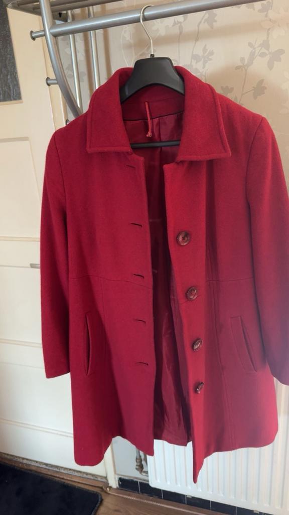 Rode wollen jas van Atelier MG Création, maat 42, Kleding | Dames, Ophalen of Verzenden, Zo goed als nieuw