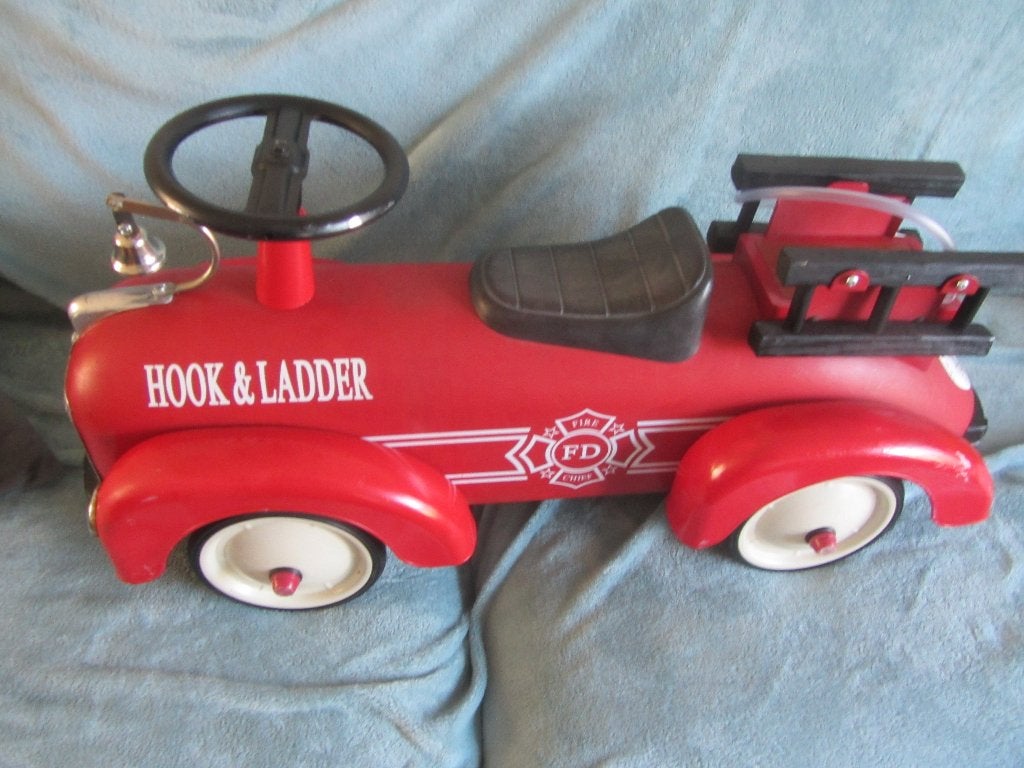 te koop  rode brandweer loopauto met 'Hook & Ladder', Ophalen, Gebruikt, Loopfiets