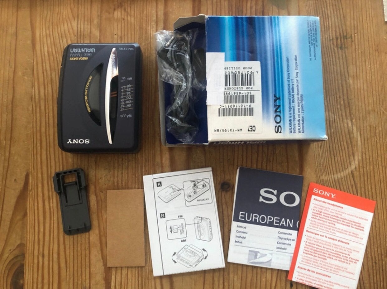 Sony WM-FX195 Walkman, nieuw (NOS), Ophalen of Verzenden
