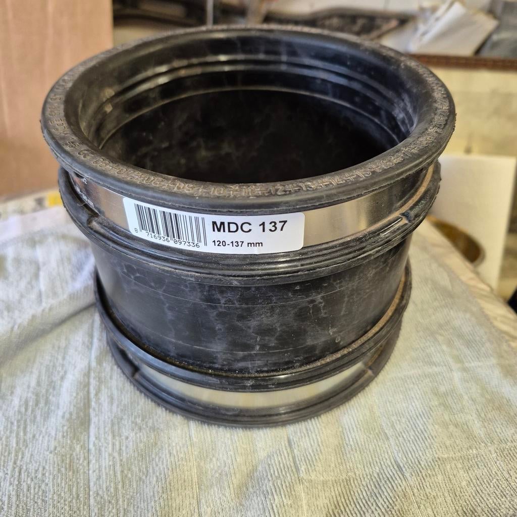 Nieuwe flexibele rubberen konfix koppeling 120x137 mm, Ophalen, Nieuw, 80 mm of meer, Overige materialen