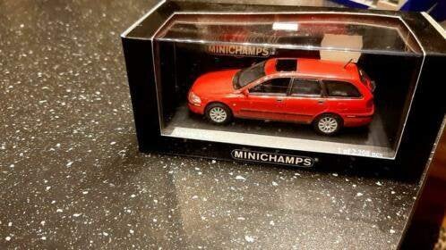 Minichamps Volvo V40 2000 red limited edition 430 171110, Hobby en Vrije tijd, Ophalen of Verzenden, Nieuw, Auto, MiniChamps