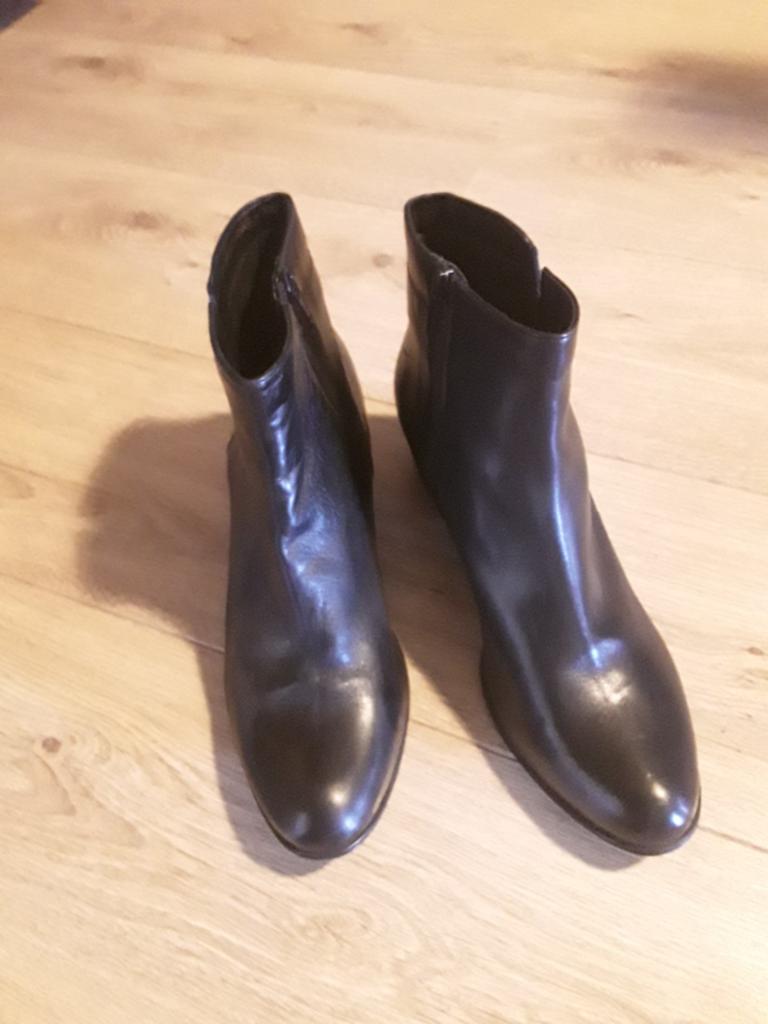 Enkel laarsjes maat 40 Freeflex, Kleding | Dames, Schoenen, Zwart, Lage of Enkellaarzen, Ophalen of Verzenden, Zo goed als nieuw