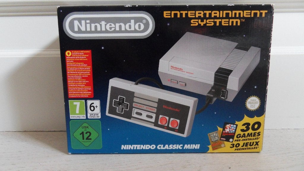 Nintendo : Entertainment system console in doos + kabels, Ophalen of Verzenden, Zo goed als nieuw, Zonder controller, Met games