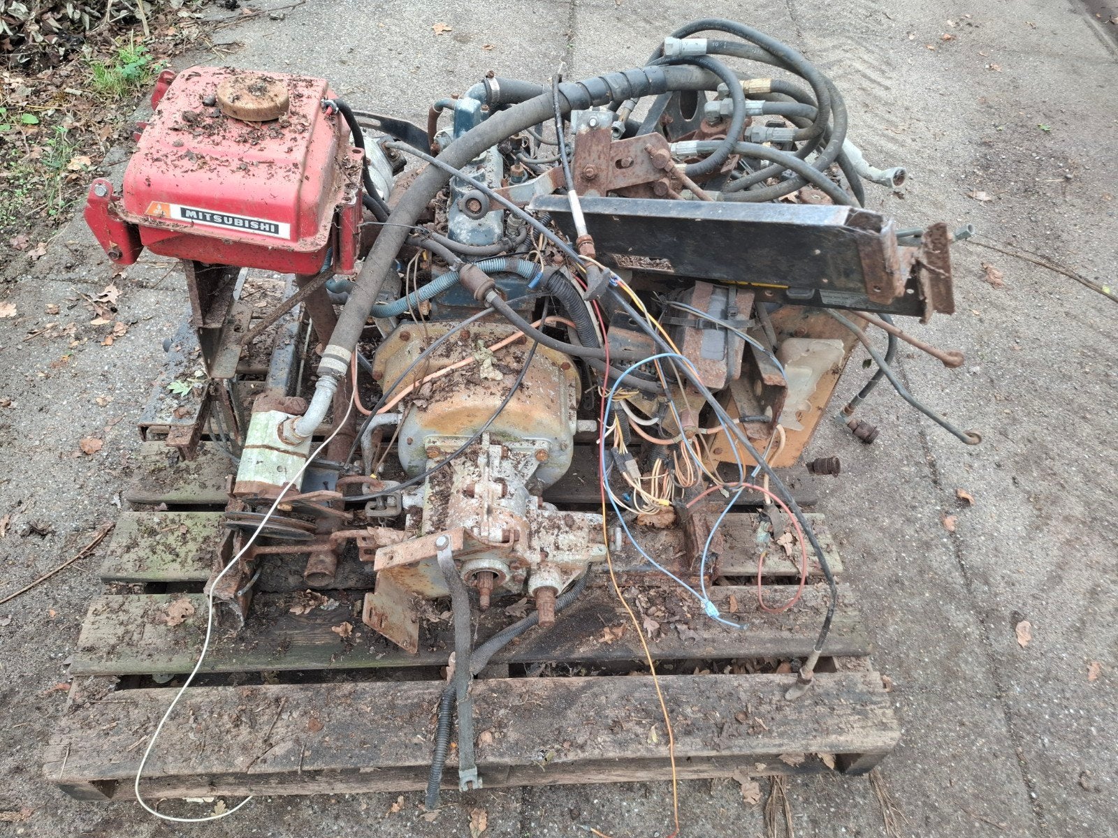 Kubota D950 Dieselmotor met Mitsubishi brandstoftank, Ophalen