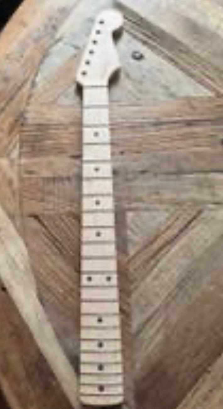 Stratocaster Maple neck Van Catfish Japan vintage 7”25 radiu, Verzenden, Geen, Nieuw, Elektrische gitaar