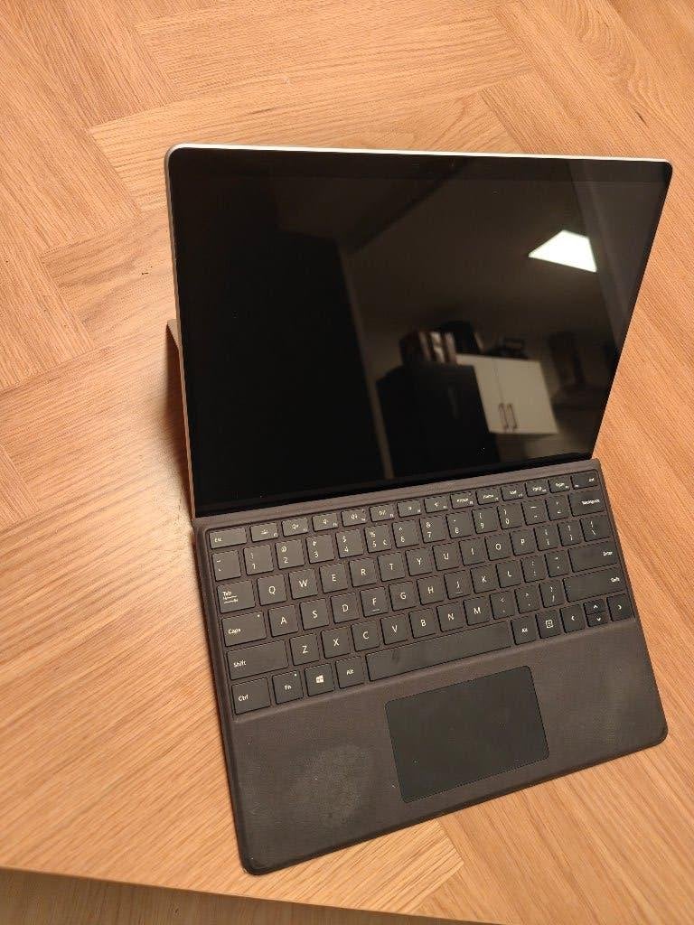 Surface Pro 9 - i5/8/128, 2 tot 3 Ghz, Qwerty, 8 GB, 13 inch