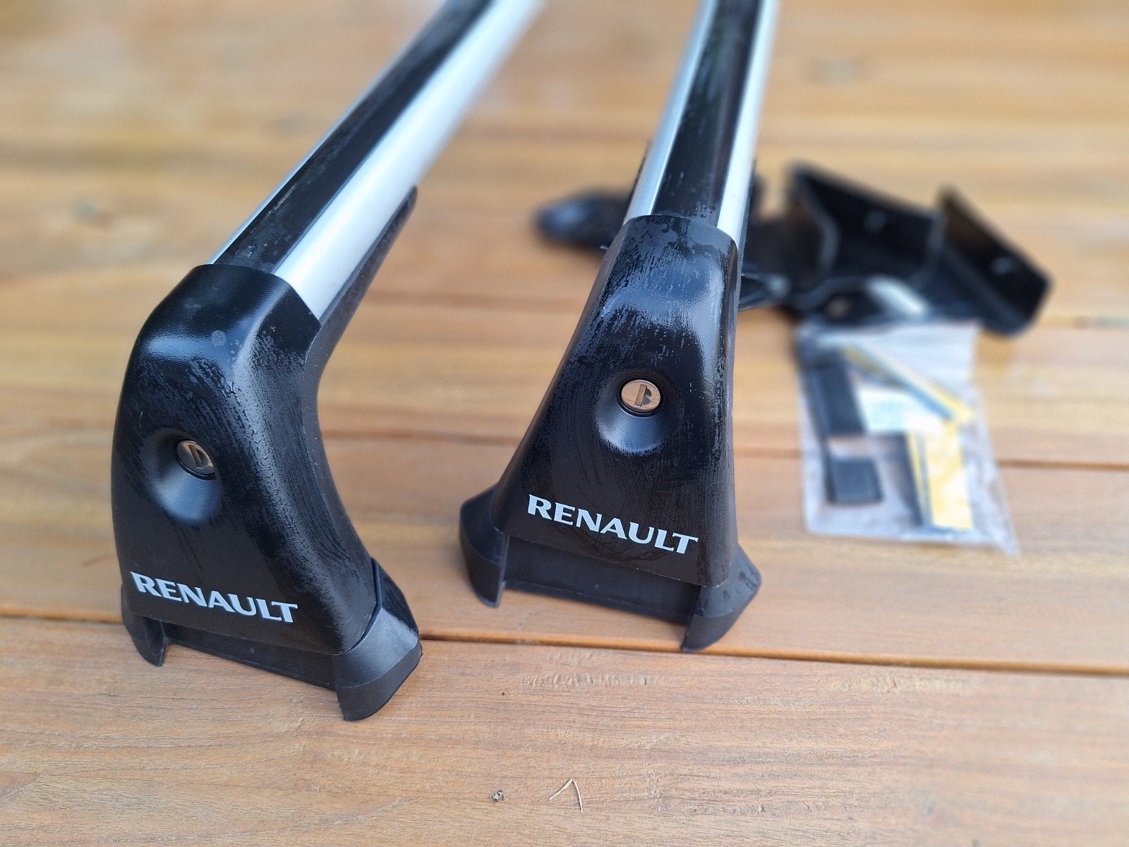 Renault dakdragers - Zo goed als nieuw, Ophalen, Zo goed als nieuw