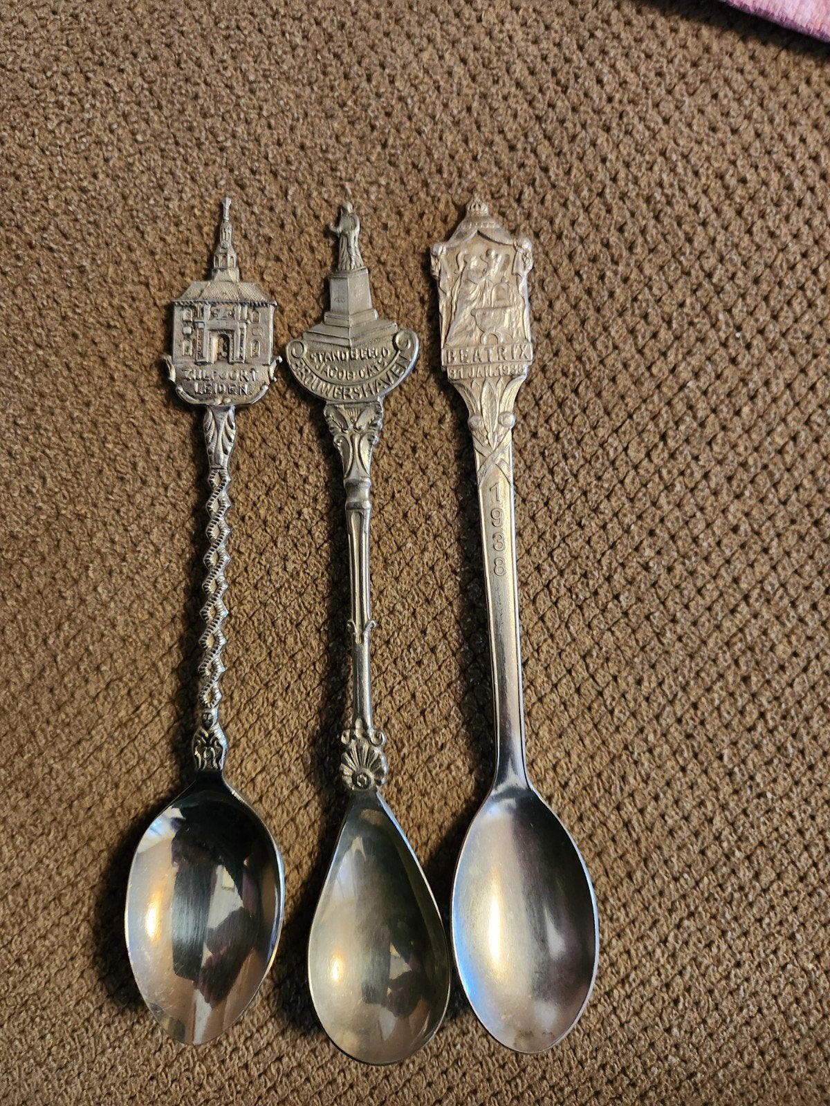 3 Zilveren Herdenkingslepels: Beatrix, Jacob Cats, Zuilpoort, Ophalen of Verzenden